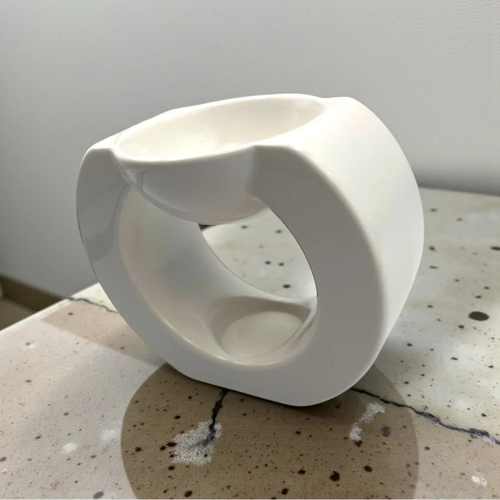 PartyLite Modern White Ceramic Wax Warmer Tealight Holder Simplistic